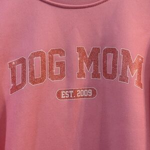 Chic Pink 'Dog Mom' Sweatshirt